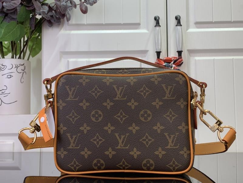Louis Vuitton Nil M14016