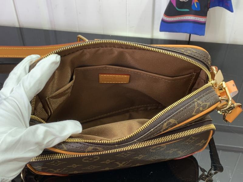 Louis Vuitton Nil M14016