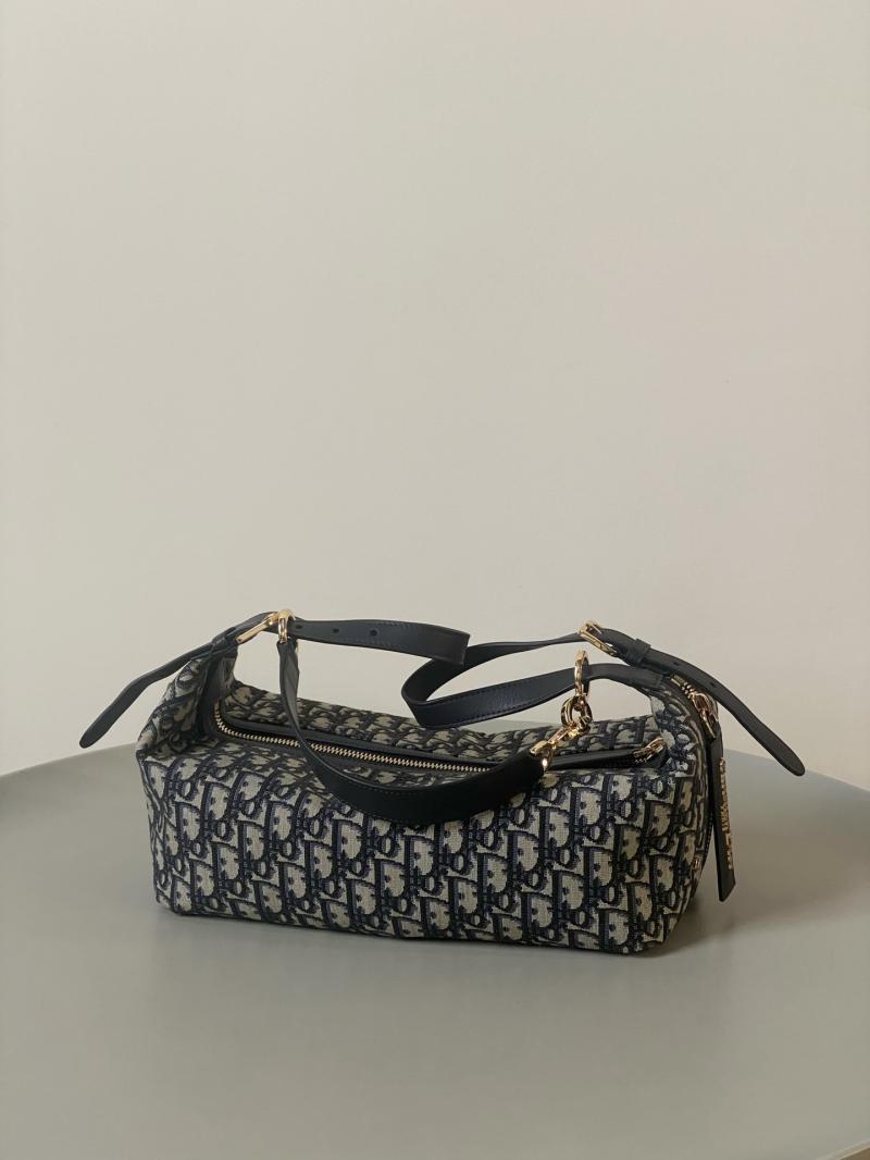 Medium D-Journey Bag M2417