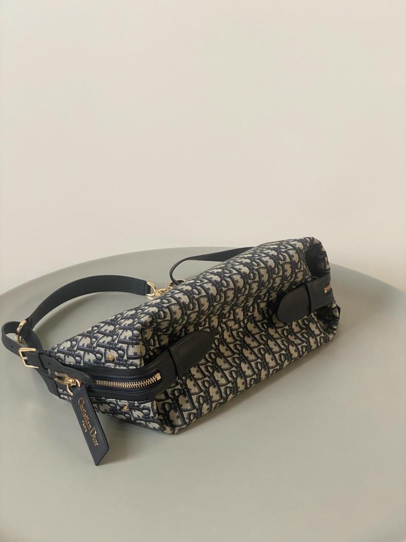 Medium D-Journey Bag M2417