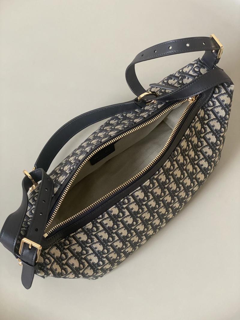 Medium D-Journey Bag M2417