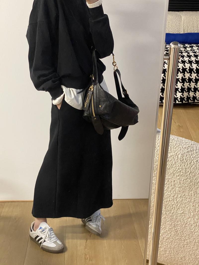 Medium D-Journey Bag in Crinkled Calfskin M2417