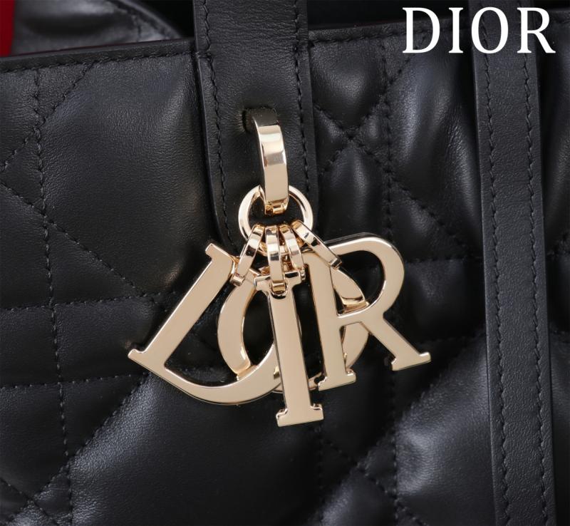 Medium Dior Toujours Vertical Tote Bag Black M2836