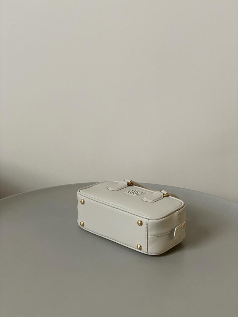 Miu Miu Arcadie leather bag White 5BB142