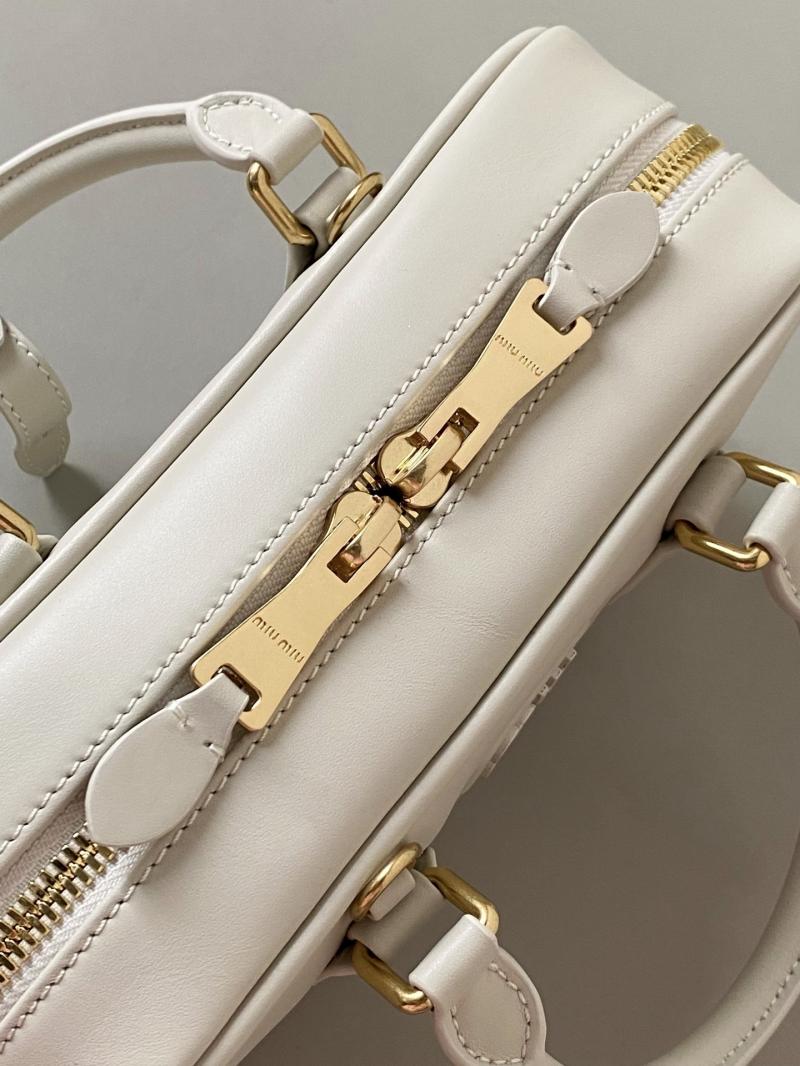 Miu Miu Arcadie leather bag White 5BB142