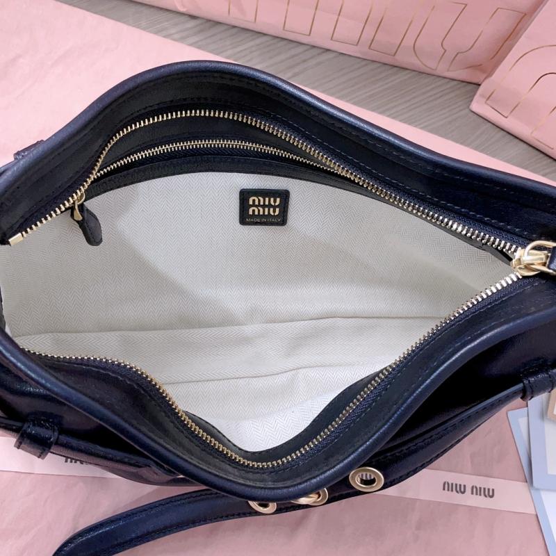 Miu Miu Aventure nappa leather bag Black 5BC182
