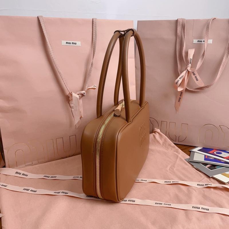 Miu Miu Medium Beau leather Bag Cognac 5BB172