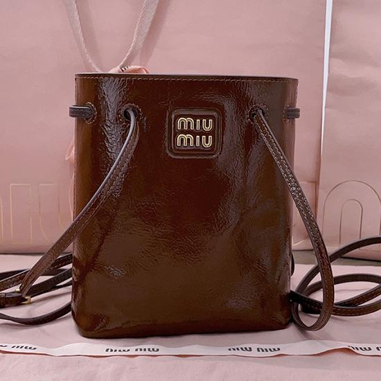 Miu Miu Naplak patent leather pouch Brown 5NF460