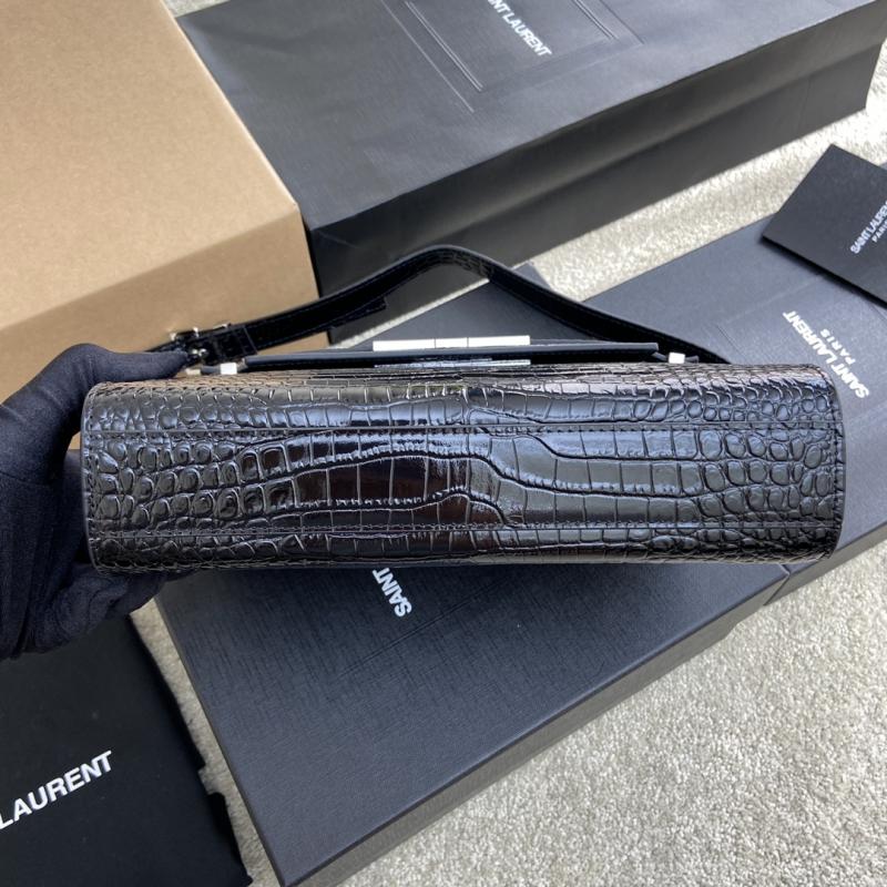 Saint Laurent Manhattan Small Bag Black Crocodile 675626