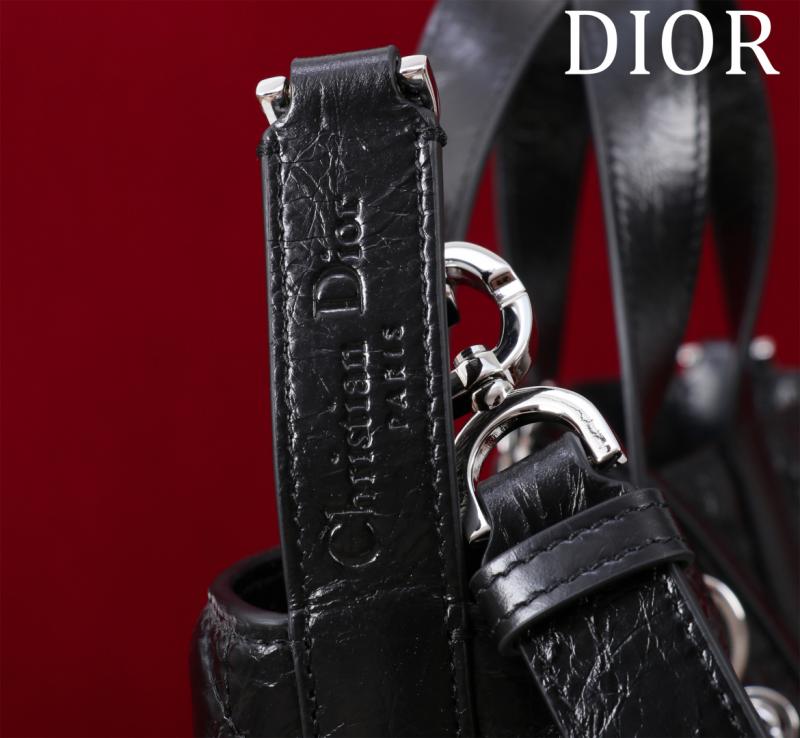 Medium Dior Toujours Vertical Crinkled Tote Bag Black M2836
