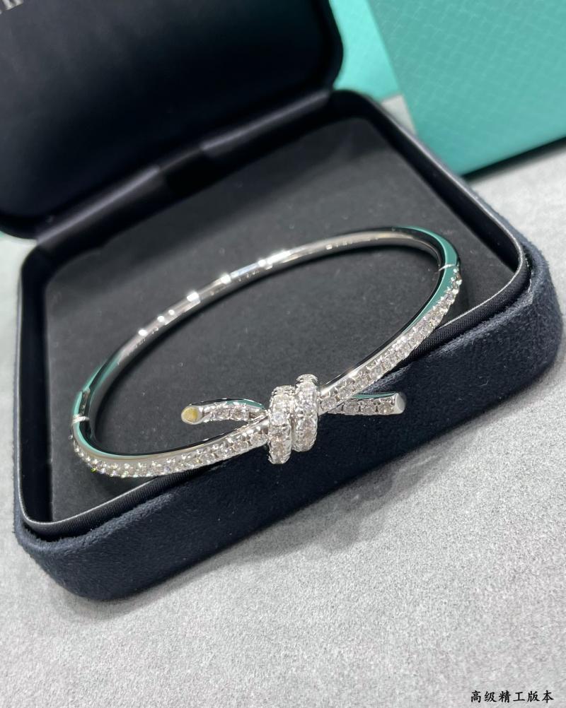 Tiffany Bracelet TB32001