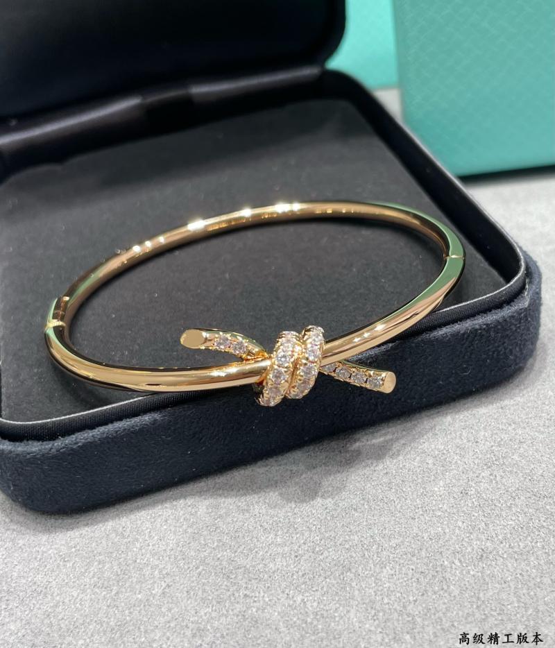 Tiffany Bracelet TB32002