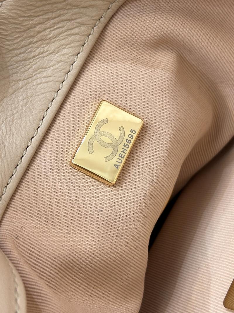 Chanel 19 Lambskin Flap Handbag Beige AS1160