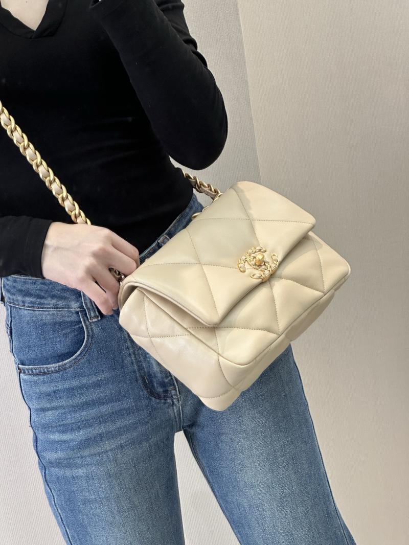 Chanel 19 Lambskin Flap Handbag Beige AS1160