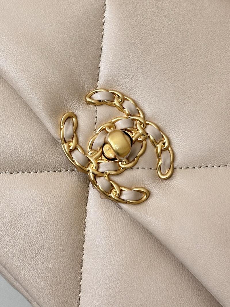 Chanel 19 Lambskin Flap Handbag Beige AS1160