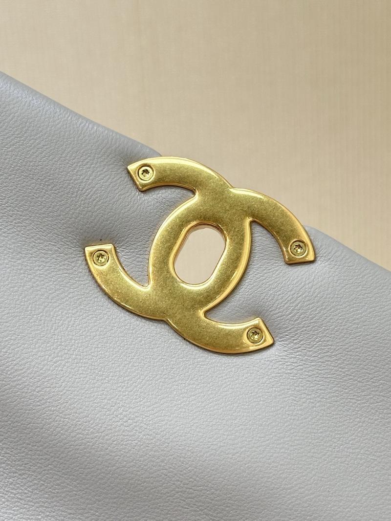 Chanel 19 Lambskin Flap Handbag Grey AS1160