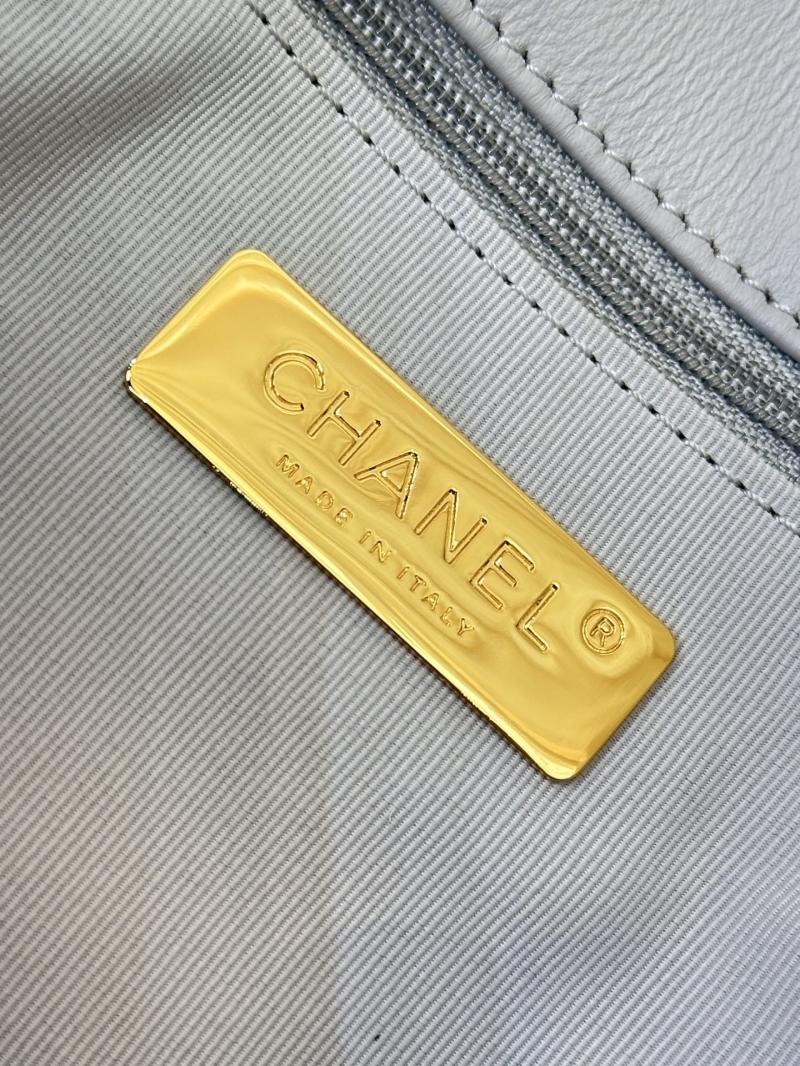Chanel 19 Lambskin Flap Handbag Grey AS1160