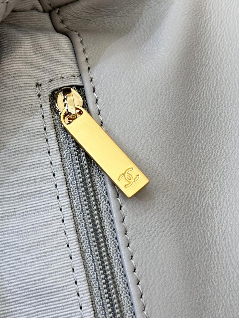 Chanel 19 Lambskin Flap Handbag Grey AS1160