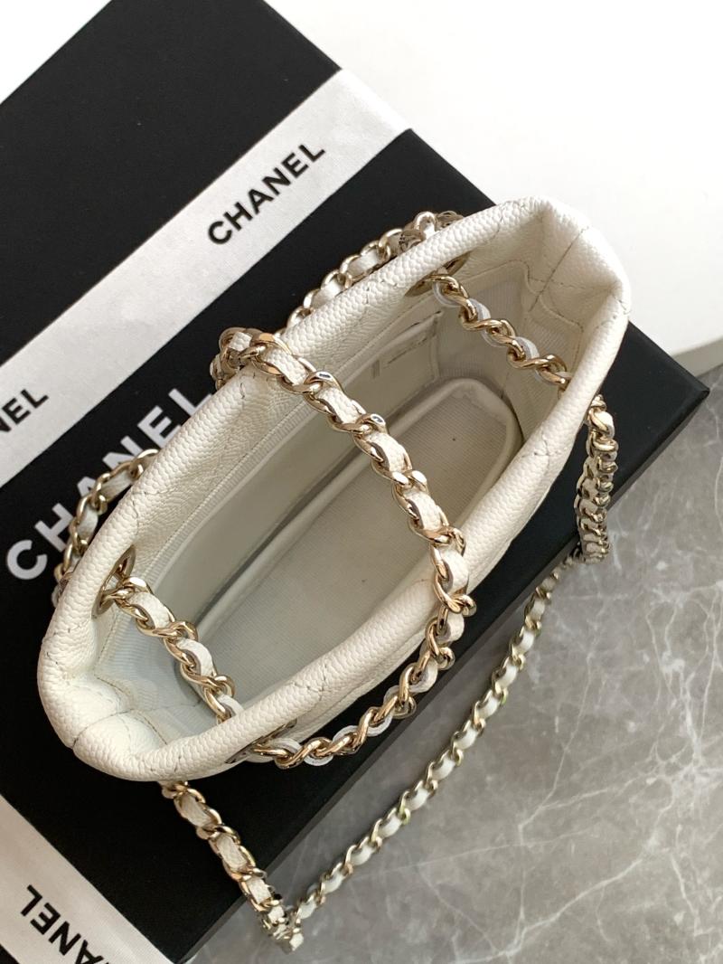 Chanel Classic Clutch With Chain White AP4422