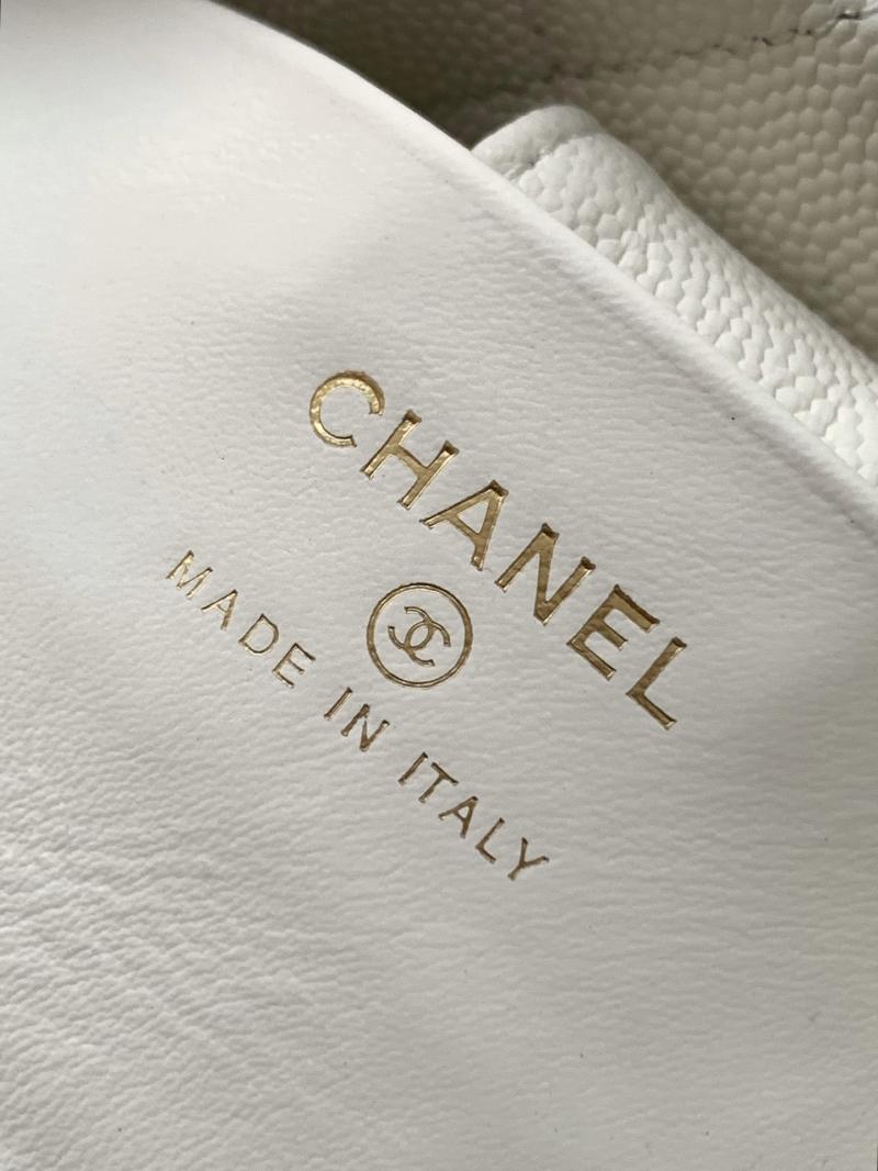 Chanel Classic Clutch With Chain White AP4422