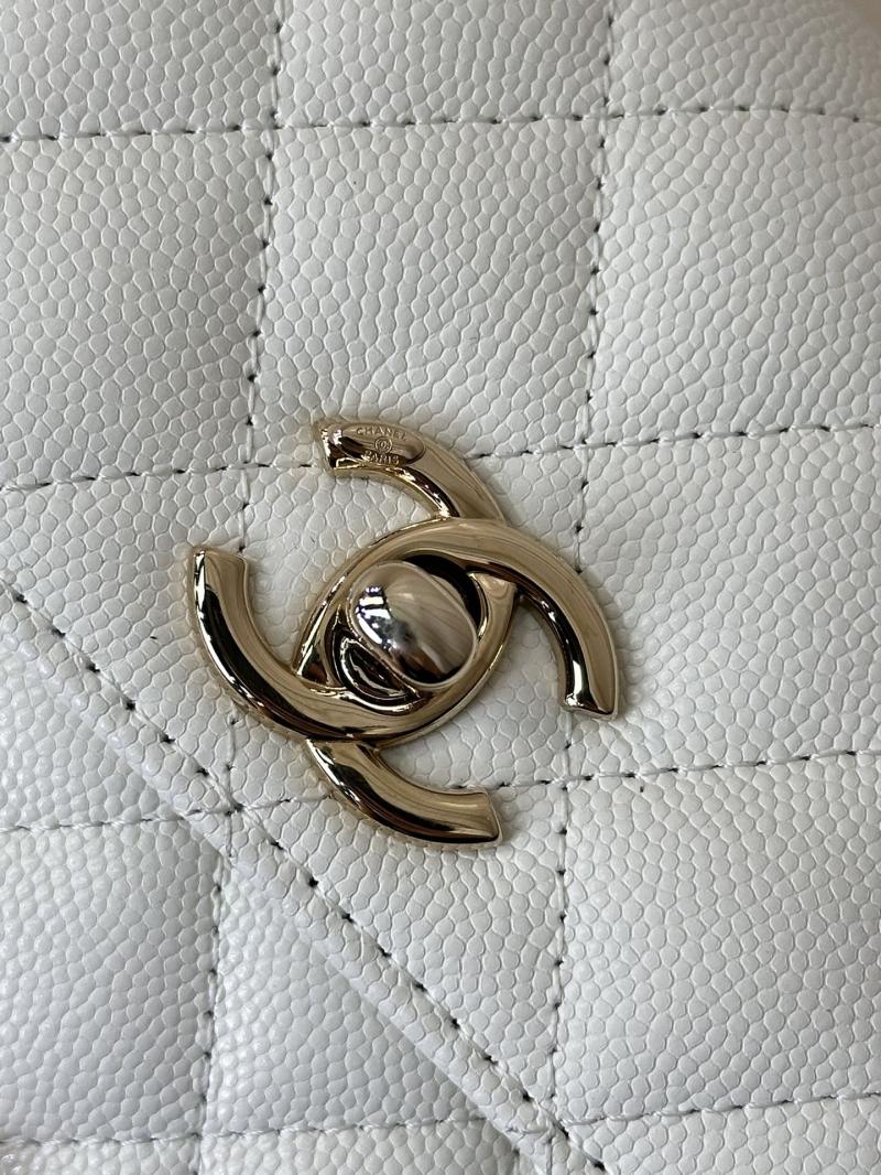 Chanel Clutch with Chain White AP4244