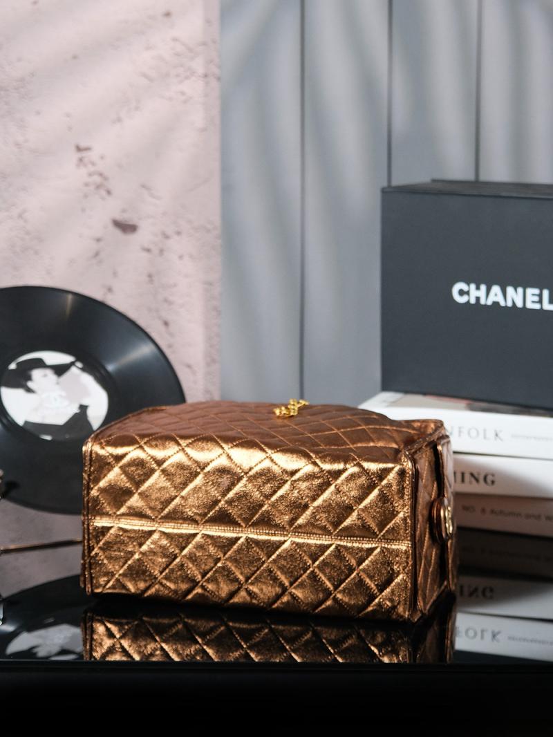 Chanel Lambskin 25 Medium Handbag Gold AS5311