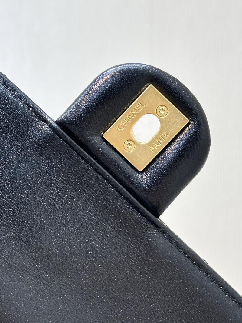 Chanel Lambskin Tote Bag Black AS5390