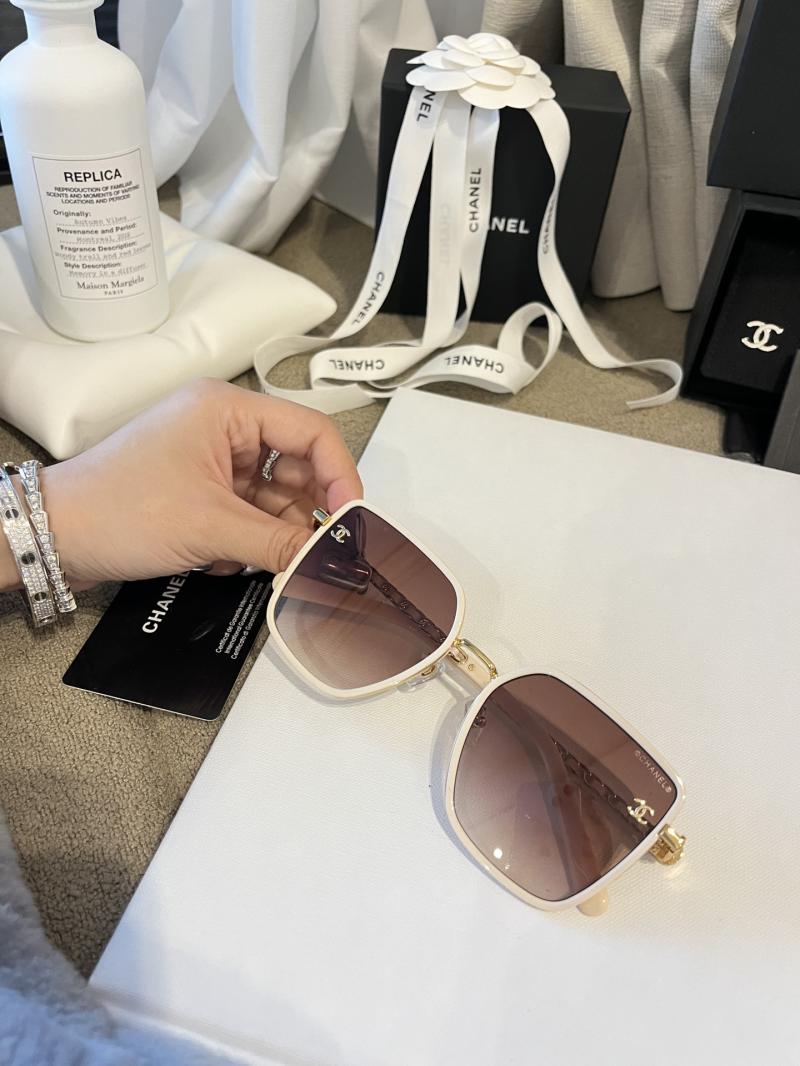 Chanel Sunglasses CH7325
