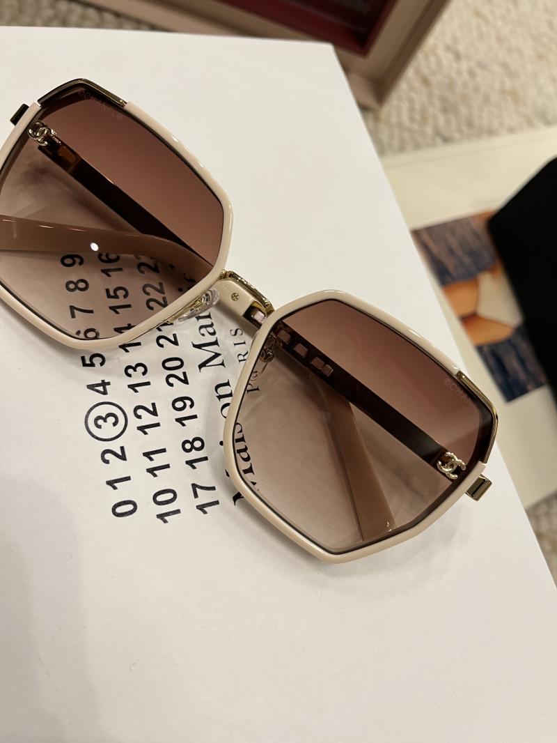 Chanel Sunglasses CH7363