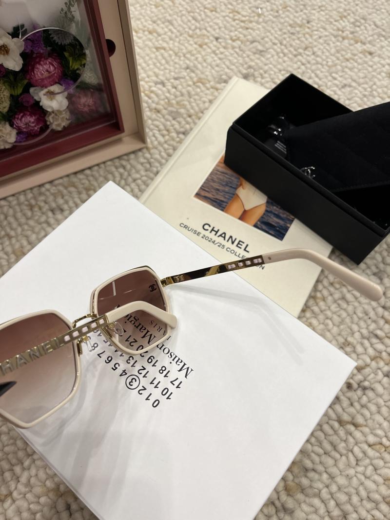 Chanel Sunglasses CH7363