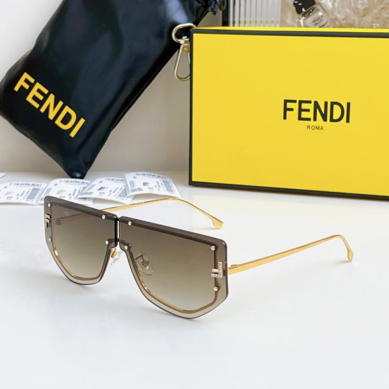 Fendi Sunglasses FE40096I