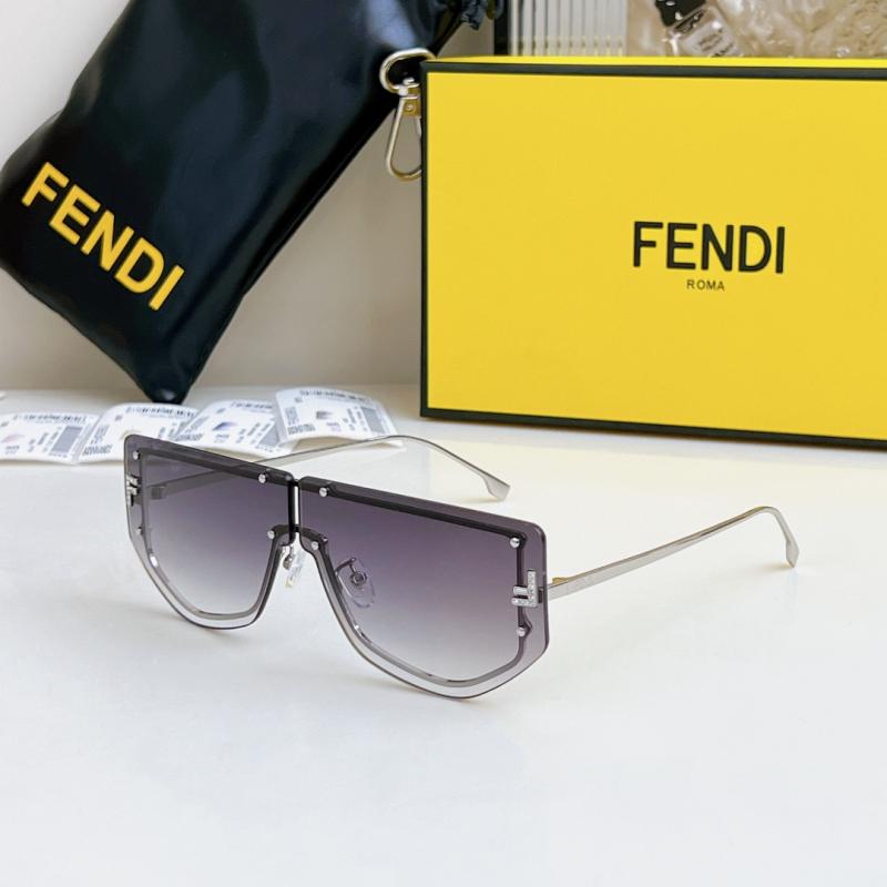 Fendi Sunglasses FE40096I