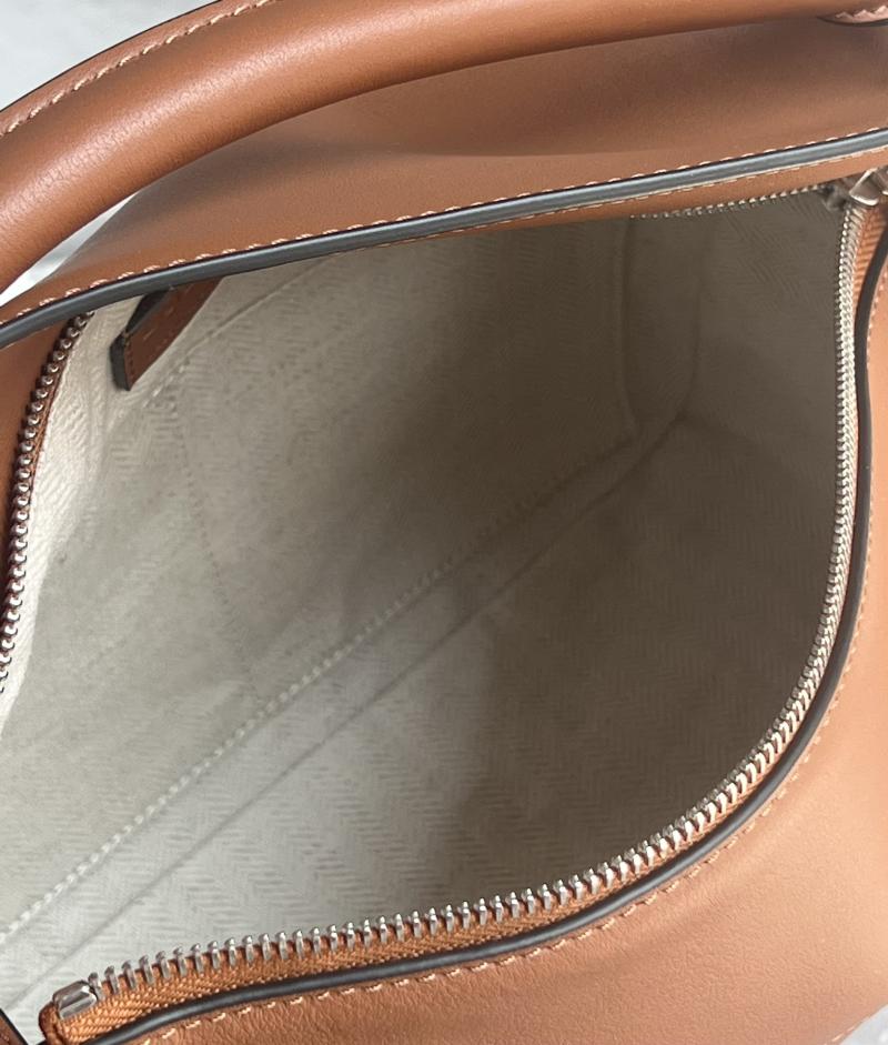 Loewe Medium Puzzle Edge bag Tan A510