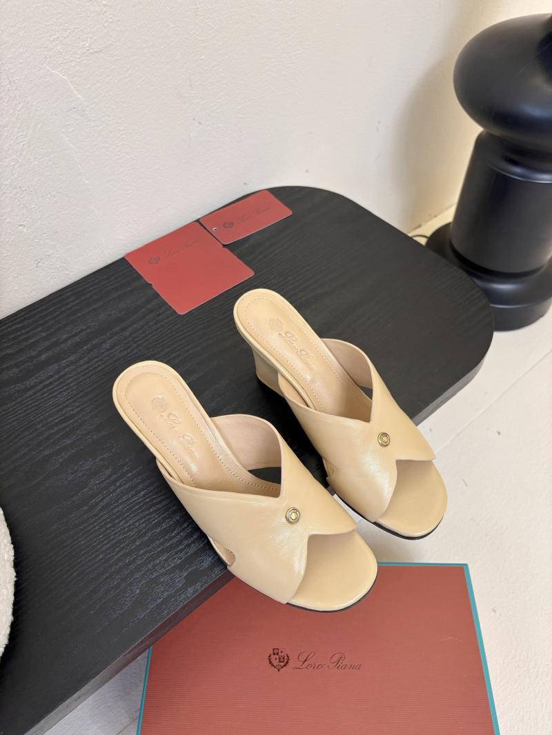 Loro Piana Sandals LPS41408