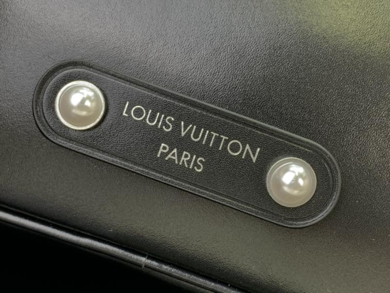 Louis Vuitton Nil M13987