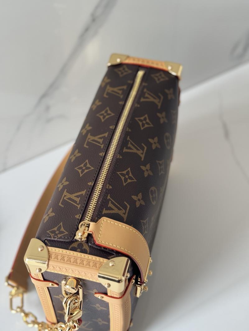 Louis Vuitton Side Trunk GM M14513