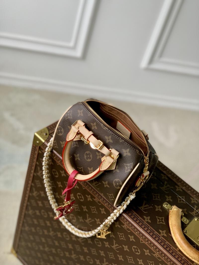 Louis Vuitton Speedy 18 with Chain Strap M46970