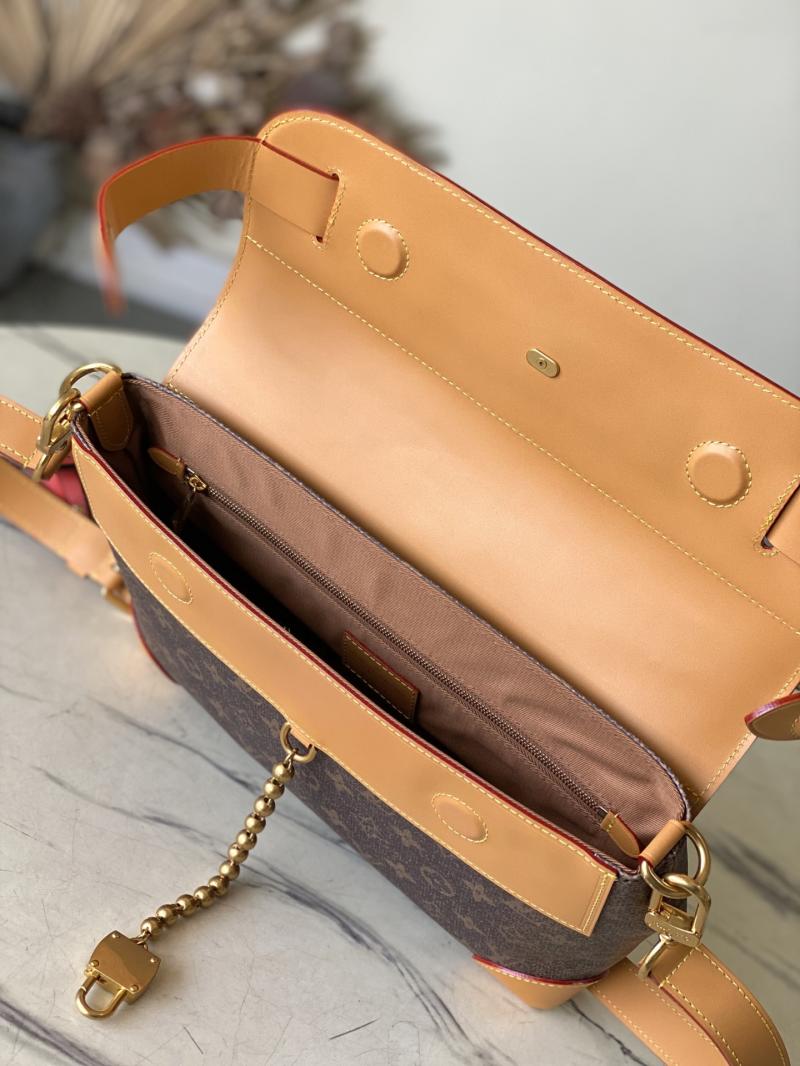 Louis Vuitton Steamer Crossbody M11533
