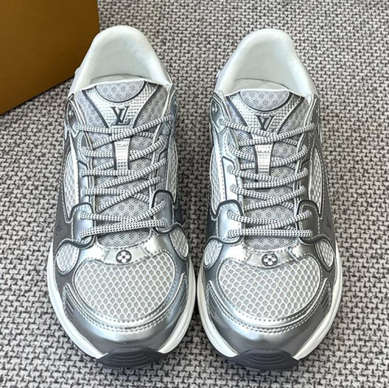 Louis Vuitton Unisex Sneakers SLS33003