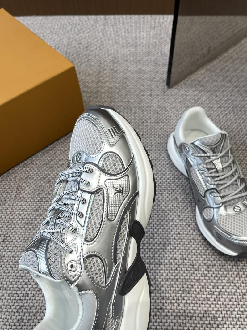 Louis Vuitton Unisex Sneakers SLS33003