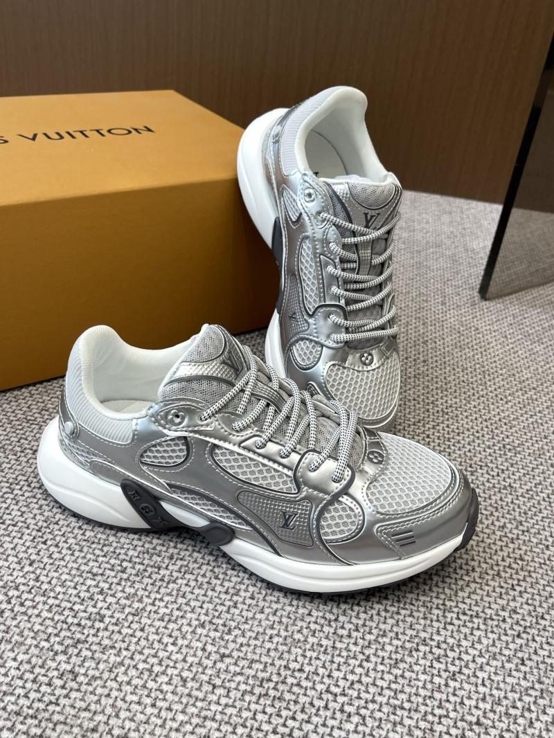 Louis Vuitton Unisex Sneakers SLS33003