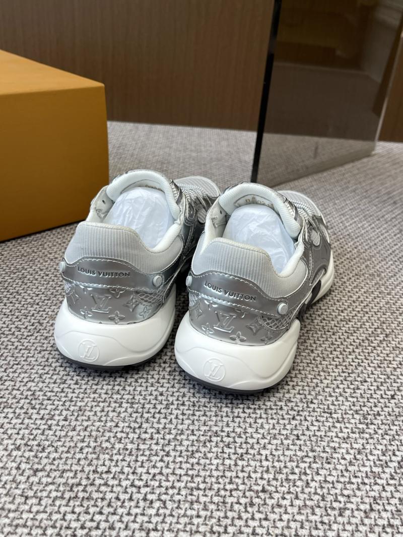 Louis Vuitton Unisex Sneakers SLS33003
