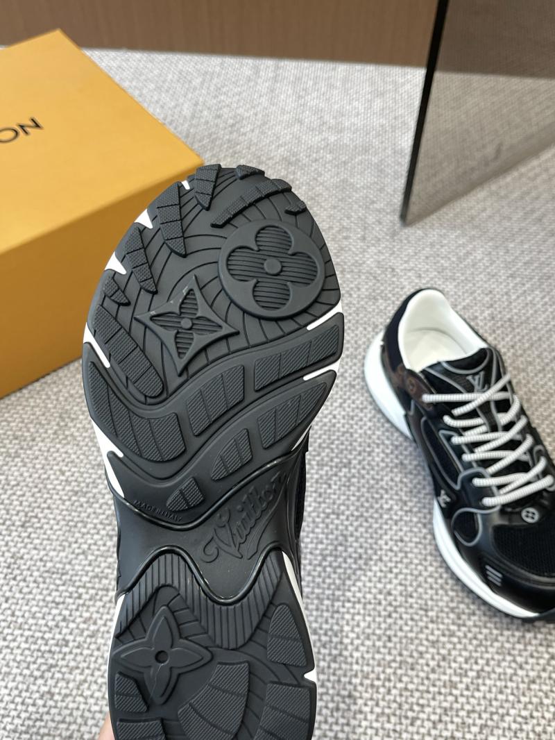 Louis Vuitton Unisex Sneakers SLS33005