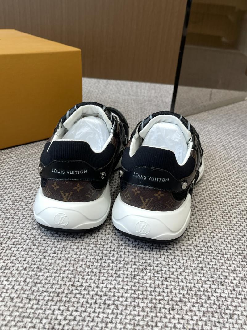Louis Vuitton Unisex Sneakers SLS33005