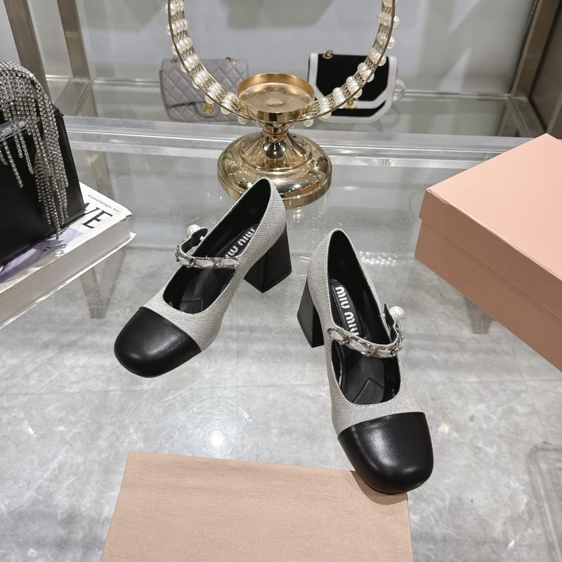 Miu Miu Pumps SMP32702