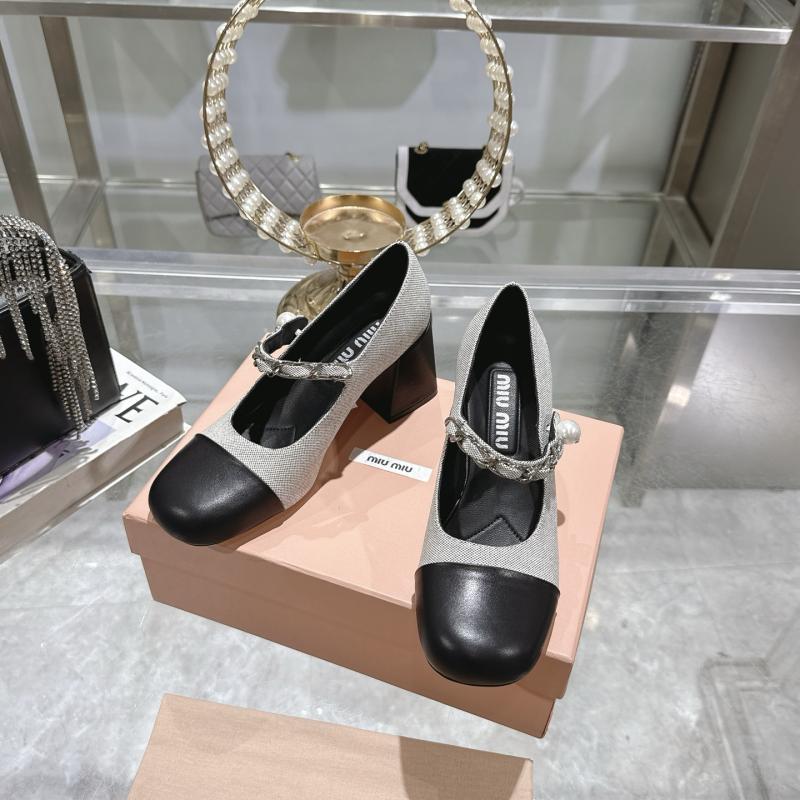 Miu Miu Pumps SMP32702