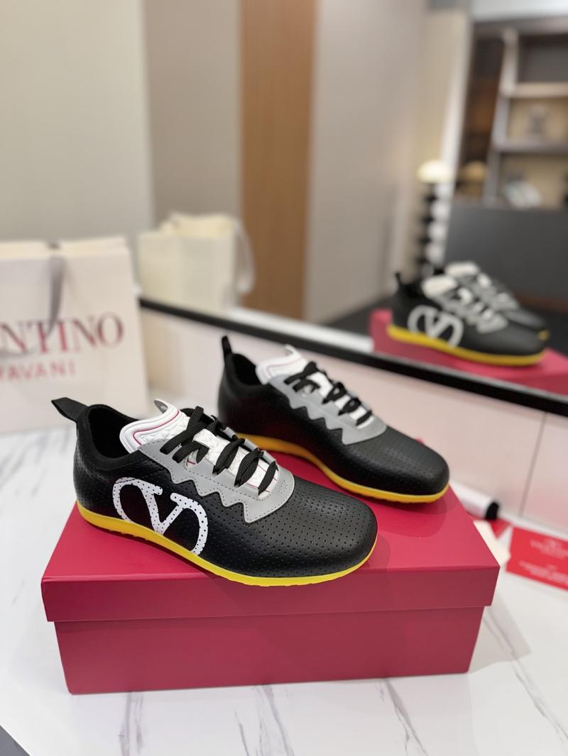 Valentino Unisex Sneakers SVS33101