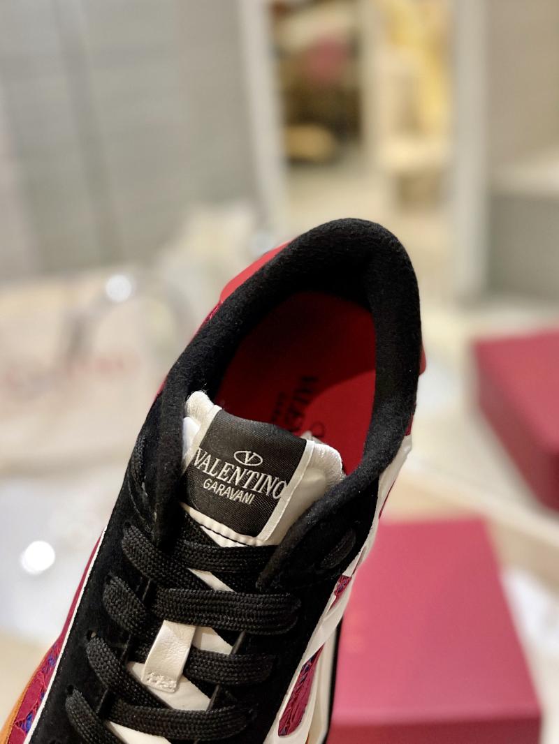 Valentino Unisex Sneakers SVS41104