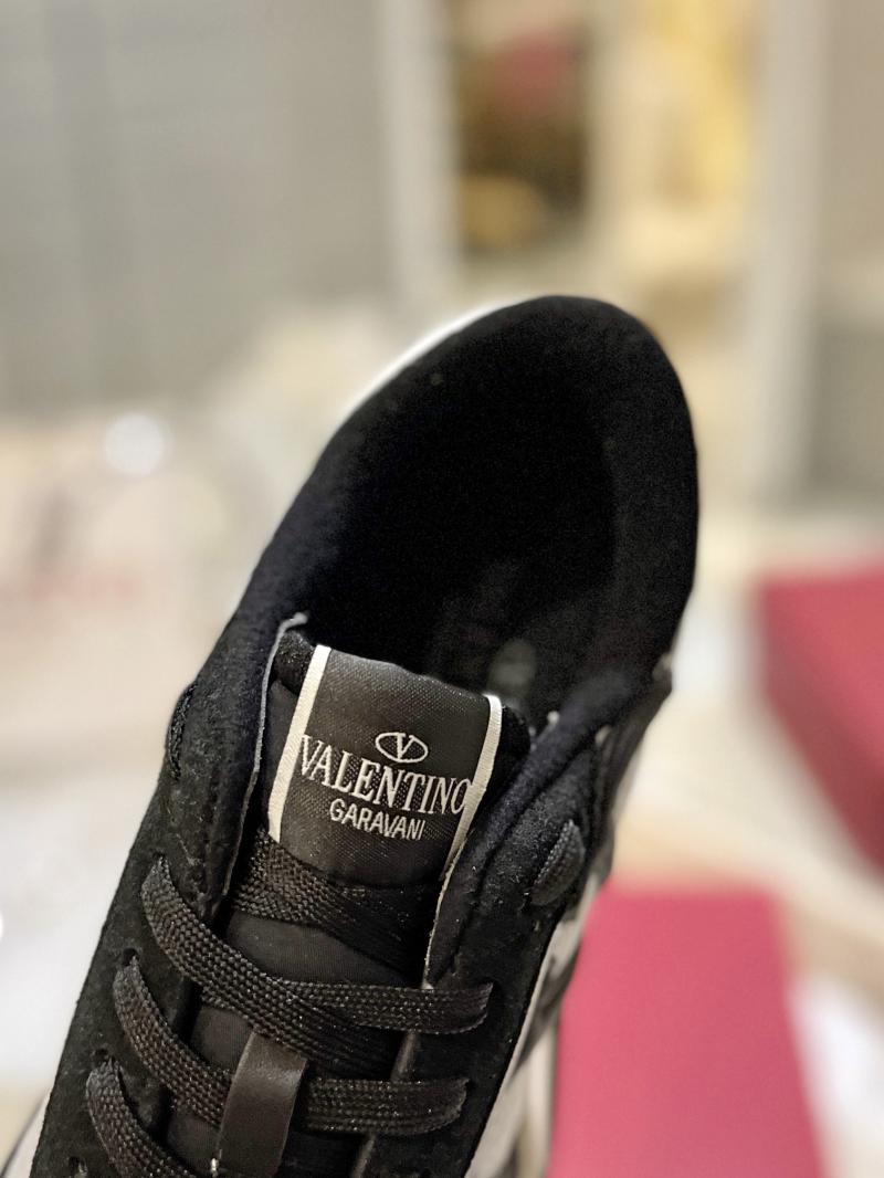 Valentino Unisex Sneakers SVS41107