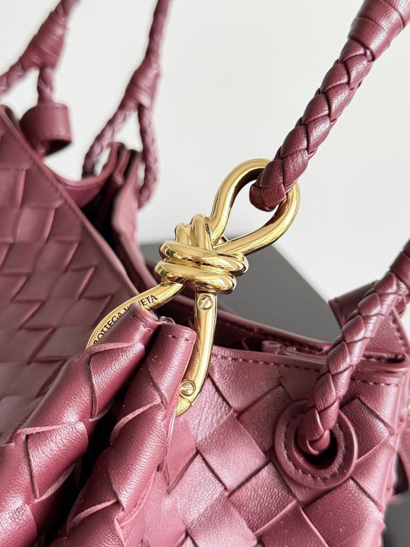Bottega Veneta Parachute Burgundy 835921